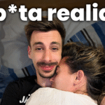 Hombre explicando por qué las mujeres se acuestan con ciertos hombres y con otros no.